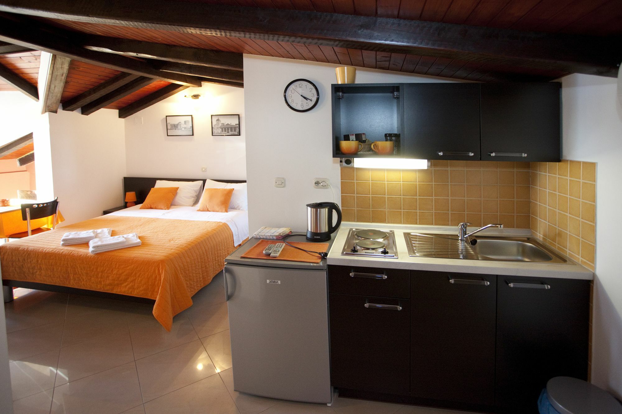 Apartments Riva Трогир Екстериор снимка